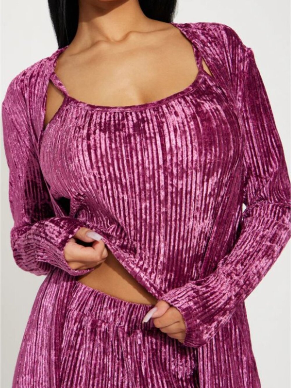 Fashion Nova Velvet 2 Pieces Set in Plum,Stretchy NEW M (pants ARE not FOR sale)